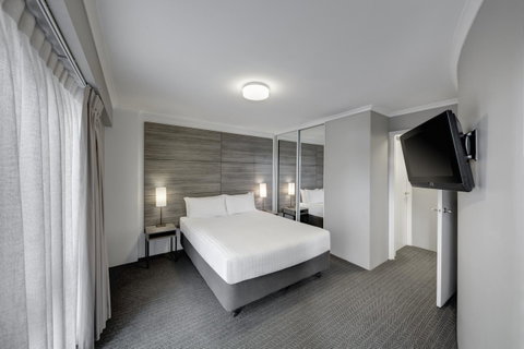 Adina Serviced Apartments Canberra James Court - Go Out 12