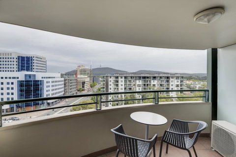 Adina Serviced Apartments Canberra James Court - Go Out 9