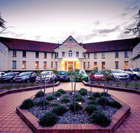 Mercure Canberra - Go Out