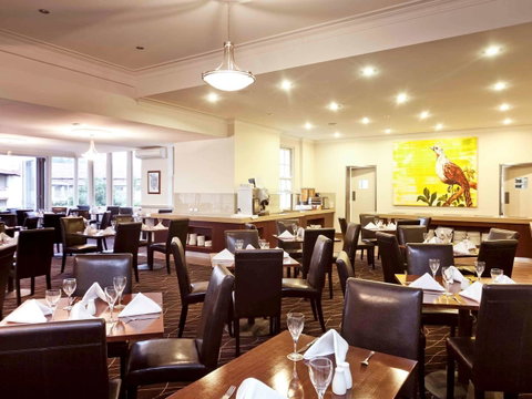 Mercure Canberra - Go Out 40