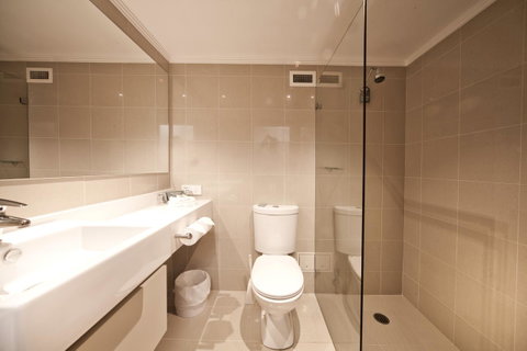 Mercure Canberra - Go Out 36