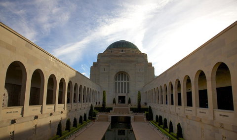 Mercure Canberra - Go Out 35