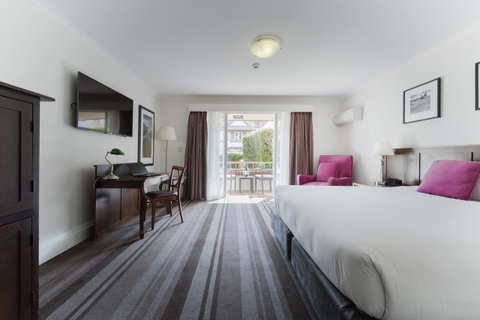 Mercure Canberra - Go Out 4