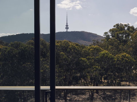 Nishi Apartments Eco Living By Ovolo - Pubs and Clubs 13