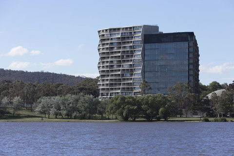 Nishi Apartments Eco Living By Ovolo - Pubs and Clubs 0