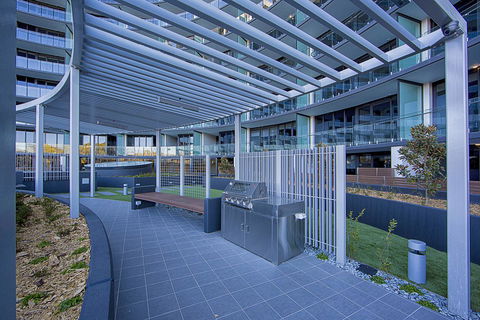 Manhattan 303 Canberra City ACT - Pubs and Clubs 2