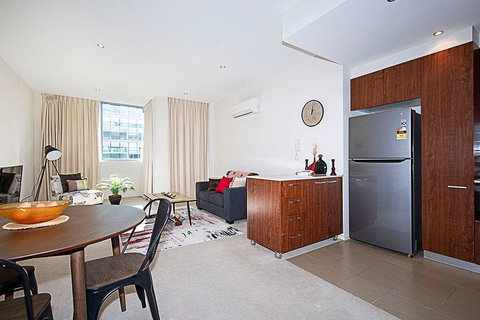 Spacious 1BR Stylish New Acton Apartment +Parking - Pubs and Clubs 5