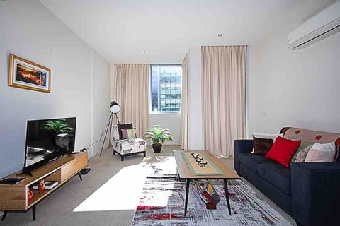 Spacious 1BR Stylish New Acton Apartment +Parking - Pubs and Clubs 20