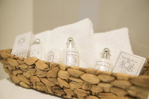 KUI - Manhattan Apartments - Go Out 13