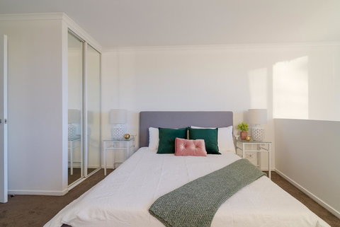 ALLARA CANBERRA - Go Out 8