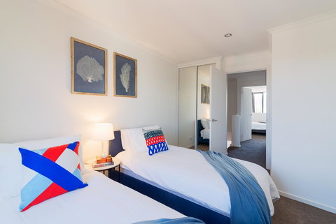 ALLARA CANBERRA - Go Out 6