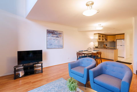 ALLARA CANBERRA - Go Out 1