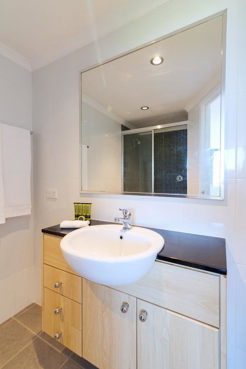 ALLARA CANBERRA - Go Out 13