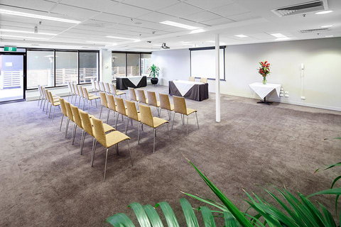 Quality Hotel Dickson - Go Out 17