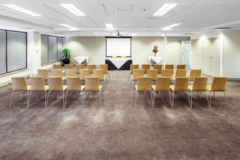 Quality Hotel Dickson - Go Out 25