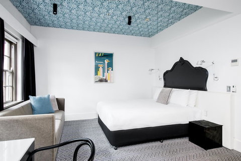 Peppers Gallery Hotel - Pubs and Clubs 32