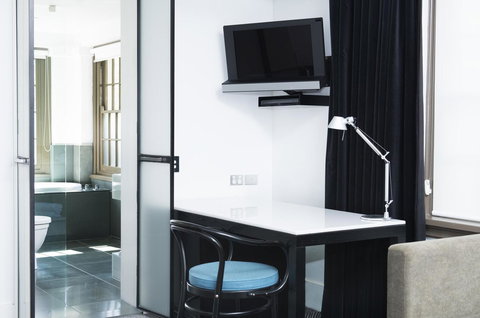 Peppers Gallery Hotel - Pubs and Clubs 25