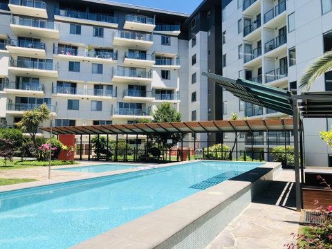 Staying Places - The Avenue - Go Out 3