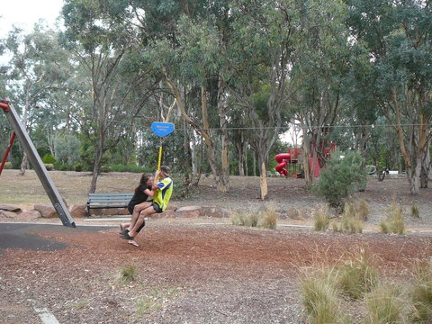 3BR Executive Apartment With Lake And Mountain Views - Pubs and Clubs 15