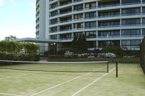 BreakFree Capital Tower Apartments - Go Out 18