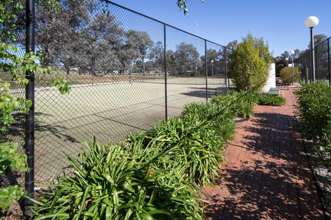 BreakFree Capital Tower Apartments - Go Out 19