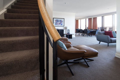 BreakFree Capital Tower Apartments - Go Out 28