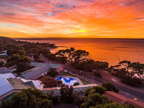 Mercure Kangaroo Island Lodge - Pubs and Clubs 0