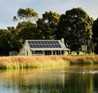 The Lake House Retreat - Pubs and Clubs