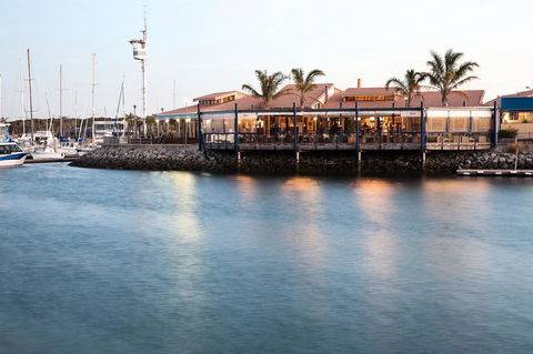 Marina Hotel - Pubs and Clubs 0