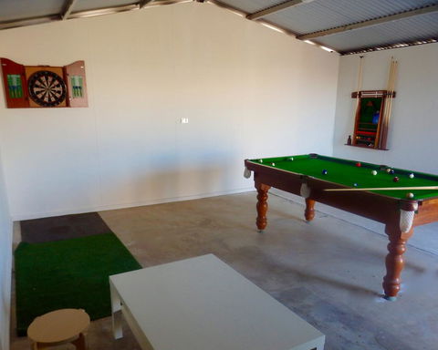 Driftwood On Dover - Pubs and Clubs 13