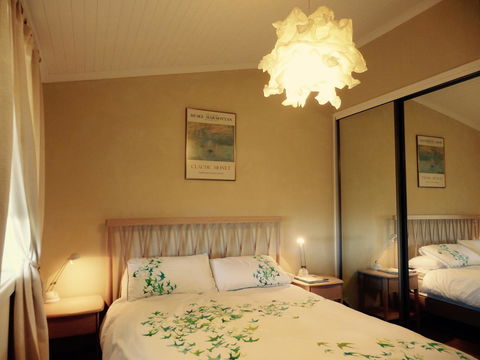 Driftwood On Dover - Pubs and Clubs 7