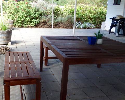 Driftwood On Dover - Pubs and Clubs 10