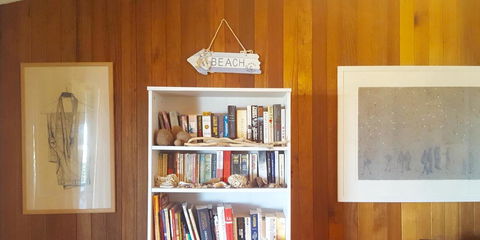 Driftwood On Dover - Pubs and Clubs 14