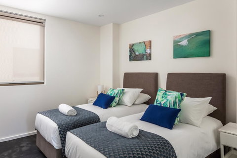 Bluewater Apartments - Pubs and Clubs 12