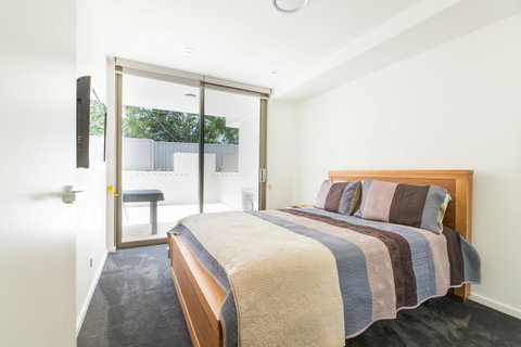 Bluewater Apartments - Pubs and Clubs 41