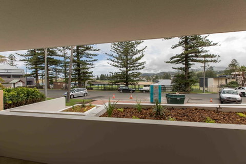 Bluewater Apartments - Pubs and Clubs 23