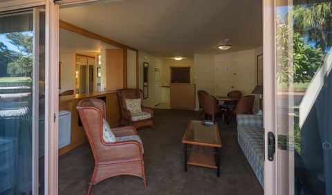 Pacific Bay Resort - Go Out 33