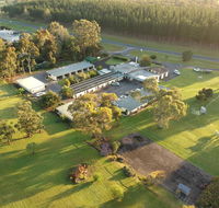 William Macintosh Motor Lodge - Pubs and Clubs