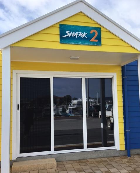 Port Lincoln Shark Apartment 1 - Pubs and Clubs 1
