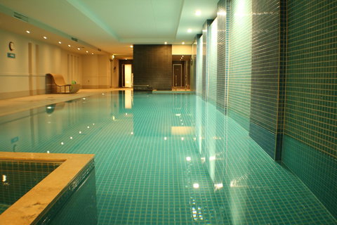 Beachside Luxury Apartments One & Two Bedroom In Beachfront Oaks Pier Building - Go Out 39