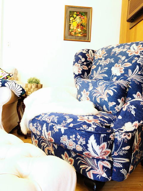 Beautiful Garden House - Pubs and Clubs 3