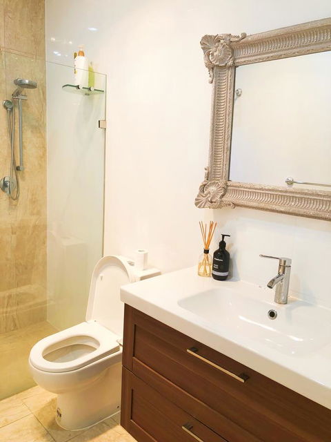 Beautiful Garden House - Pubs and Clubs 18