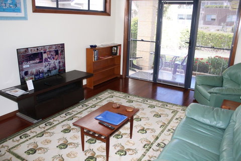 Serenity On Narrabeen Beach - 1Bdr Beachside Retreat - Go Out 7
