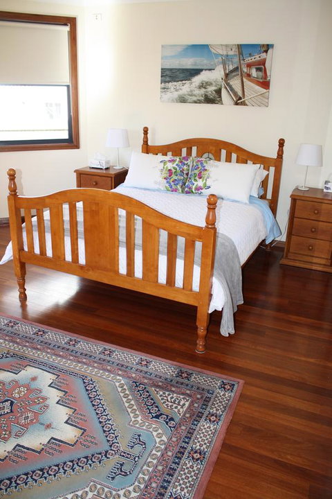 Serenity On Narrabeen Beach - 1Bdr Beachside Retreat - Go Out 4