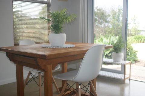 S T U D I O 22 Peaceful Retreat With Garden Views - Pubs and Clubs 9