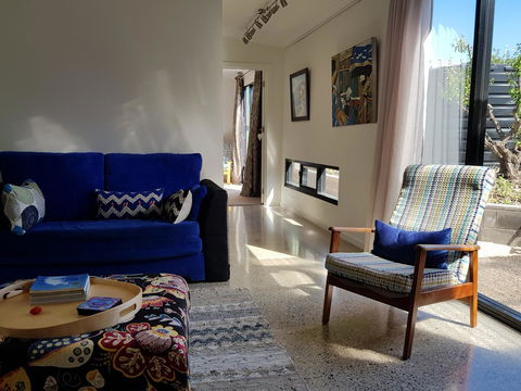 Sinclair Eco House - Pubs and Clubs 33