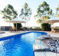 Majestic Oasis Apartments - Pubs and Clubs