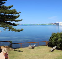 Bay 10 - Suites and Apartments - Pubs and Clubs