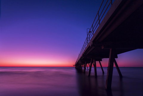 Luxury Beachside Accomodation - Pubs and Clubs 19