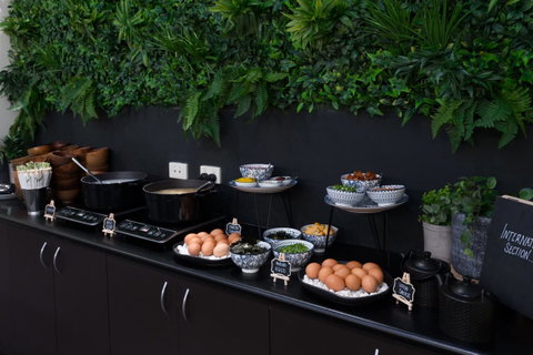 Rydges Norwest Sydney - Go Out 18